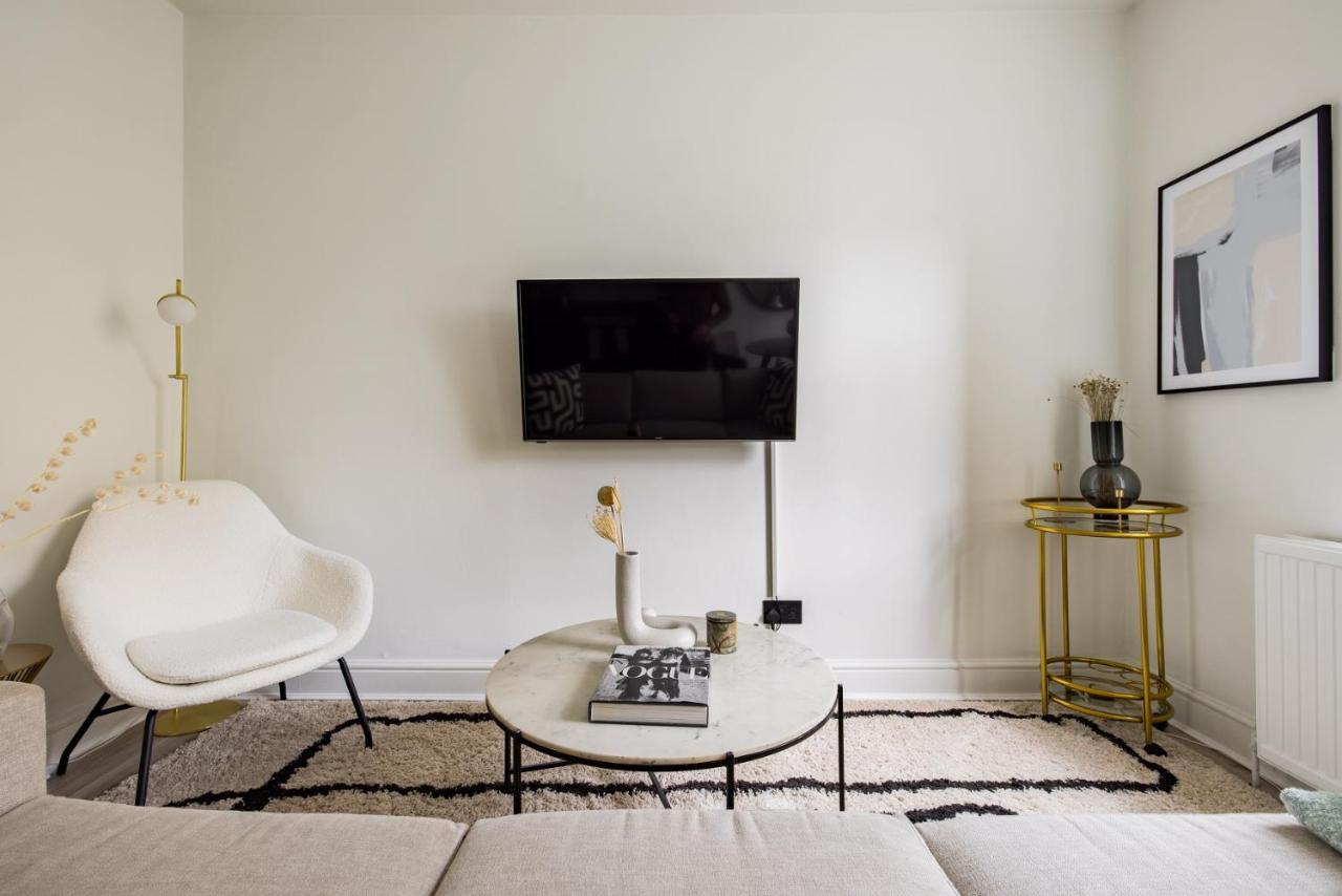 The Kensington And Chelsea Classic - Glamorous 2Bdr Flat London Bagian luar foto